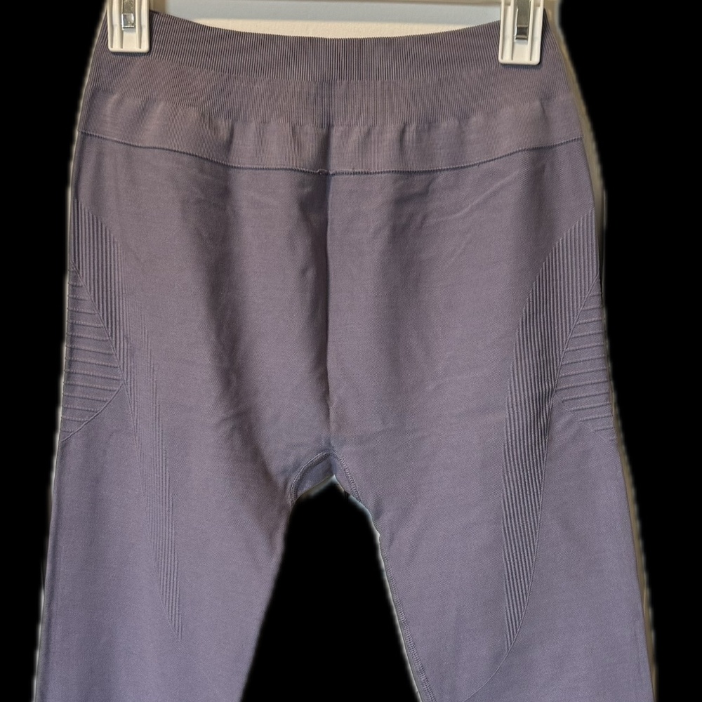 Alphelete Workout Leggings